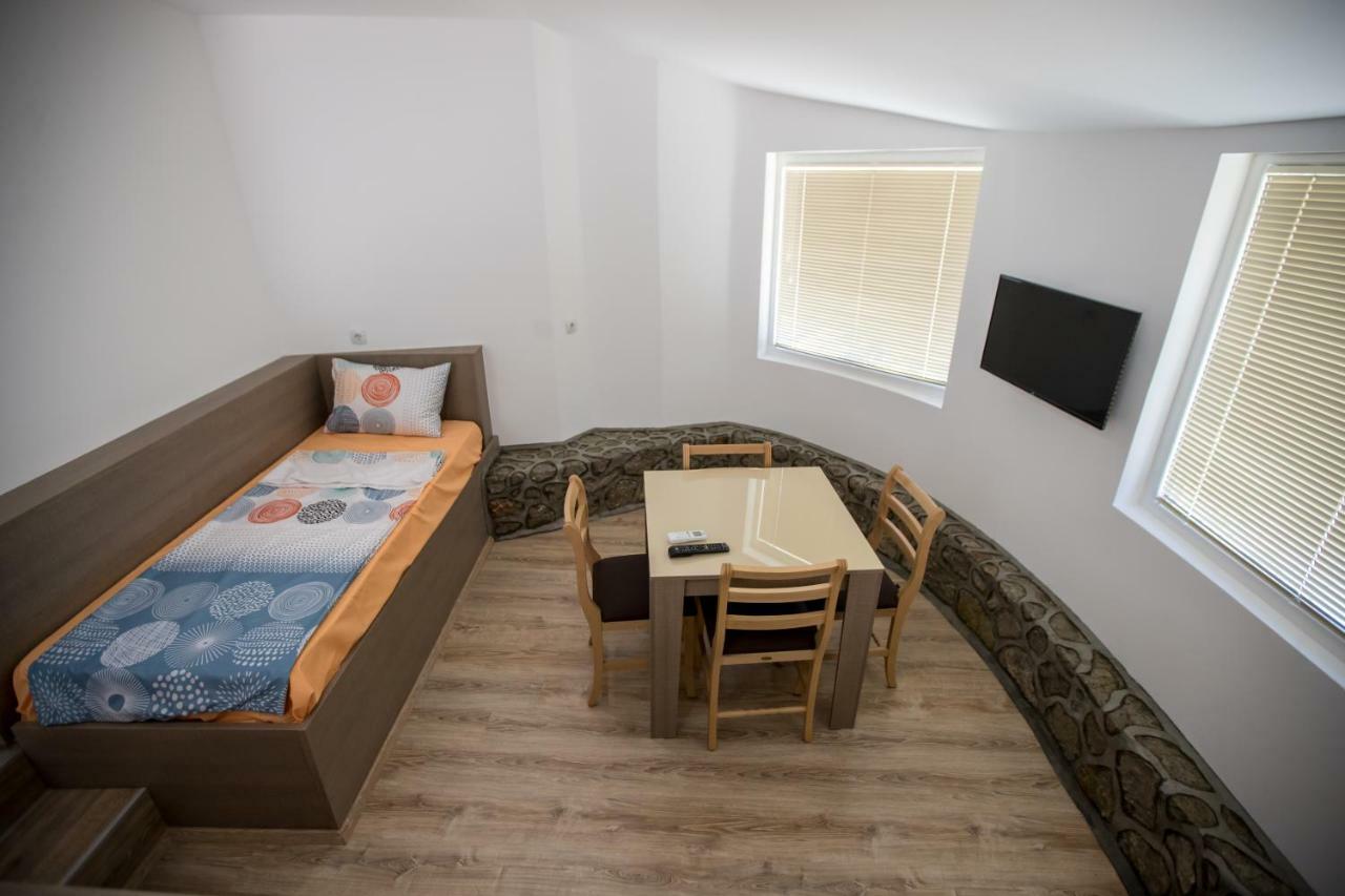View Topia Apartments Ohrid Extérieur photo